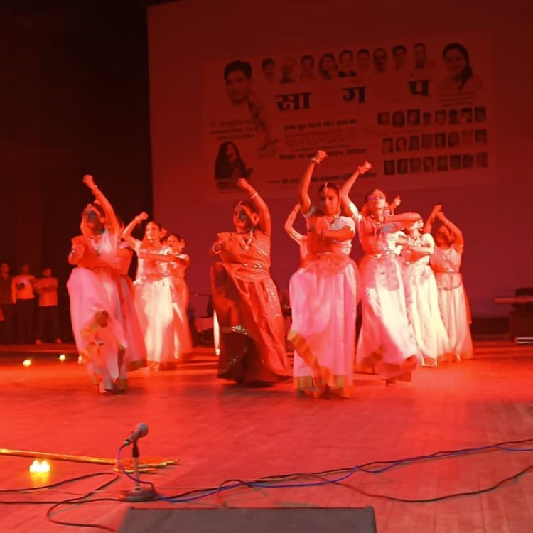 विदिशा में शब्द और नृत्य का समागम-2:बच्चों से लेकर युवा कलाकारों ने गायन-नृत्य की प्रस्तुतियां दीं; हुजूर विधायक रामेश्वर शर्मा मौजूद रहे