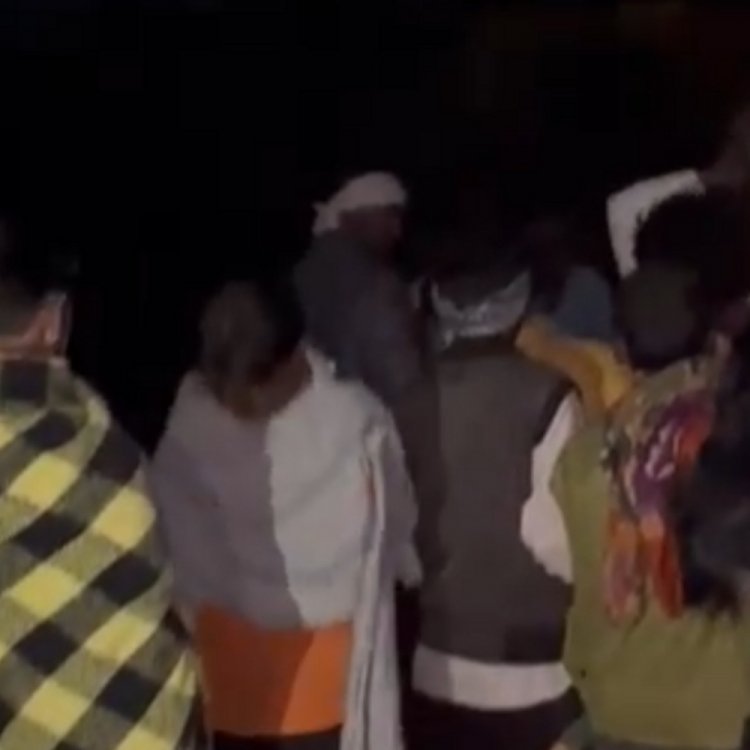 गुना में खाद को लेकर किसान परेशान:बाघेरी वितरण केंद्र पर रात में पहुंचे 500 लोग; सुबह टोकन लेने के लिए लगी कतार