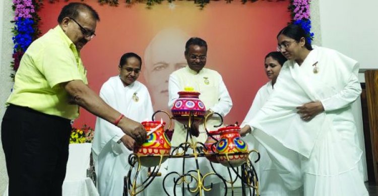 हम हिम्मत का एक कदम बढ़ाते हैं तो भगवान मदद के हजार कदम बढ़ाते हैं-देव भाई