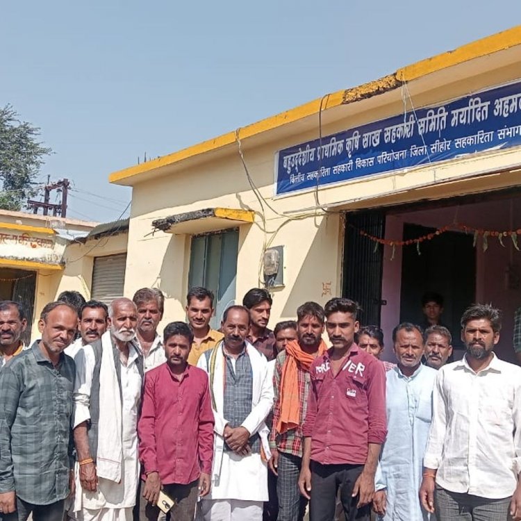 सीहोर में खाद की किल्लत से किसान परेशान:किसान नेता खुमान सिंह गुर्जर बोले- सोसाइटी के चक्कर काट रहे किसान