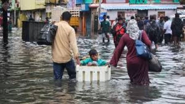 चेन्नई और उपनगरों में भारी बारिश के बीच स्कूलों में छुट्टी की गई