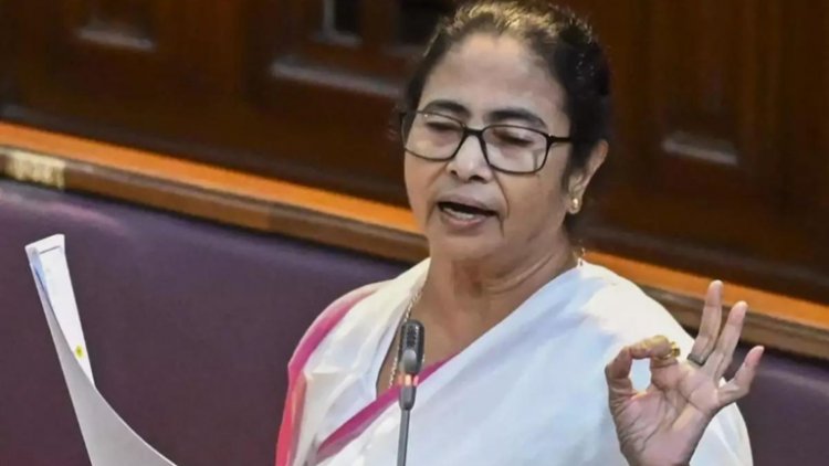 ममता बनर्जी ने बांग्लादेश में संयुक्त राष्ट्र शांति स्थापना का आह्वान किया, प्रधानमंत्री मोदी से हस्तक्षेप की मांग की।