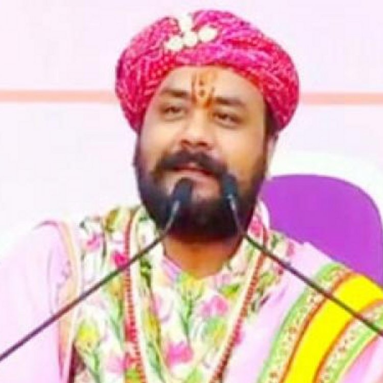 खंडवा मे गीता जयंती पर 2 बजे से भागवत कथा:सरस्वती शिशु मंदिर स्कूल में आयोजन; इधर निगम प्रांगण में डॉ. श्रीराम परिहार के व्याख्यान