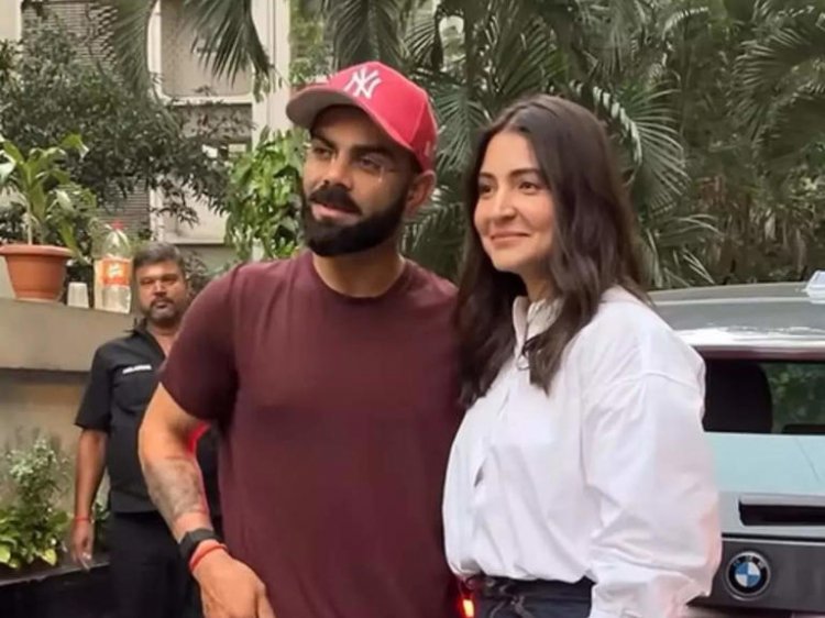 विराट कोहली और अनुष्का शर्मा ने मनाई 7वीं शादी की सालगिरह: रॉयल चैलेंजर्स बेंगलुरु ने पावर कपल को दी शुभकामनाएं।