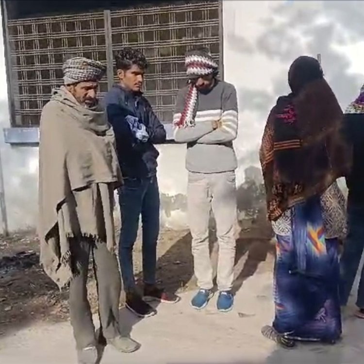 अशोकनगर में पेड़ पर लटकी मिली नाबालिग:खेत पर भूसा लेने गई थी, मां ने फंदा काटकर उतारा शव