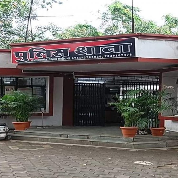 इंदौर में आधा किलो चरस के साथ पकड़ाया तस्कर:एरोड्रम में भी पेडलर से मिली ब्राउन शुगर; आरोपियों से पूछताछ में जुटी पुलिस
