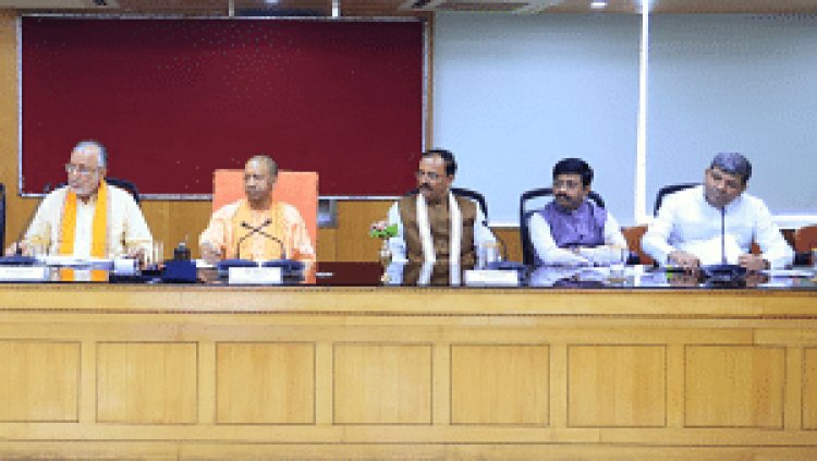 यूपी के मंत्री आशीष पटेल ने योगी सरकार के खिलाफ मोर्चा खोला। ‘हिम्मत है तो मुझे बर्खास्त करो’।
