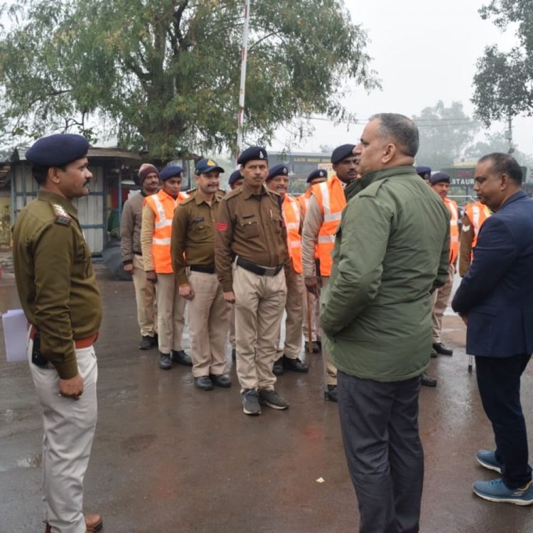 सतना में प्लेटफॉर्म पर भीड़ नियंत्रण के लिए ड्रिल:कुंभ की तैयारियों को लेकर आरपीएफ-जीआरपी ने किया यात्री कैंप का निरीक्षण