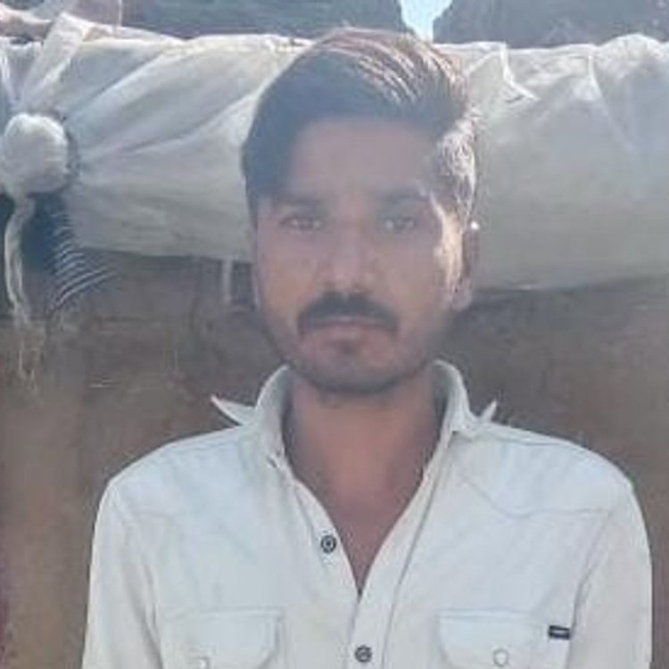 देवास में शादी से लौट रहे मजदूर की मौत:3 बच्चों के पिता को अज्ञात वाहन ने मारी टक्कर; शिप्रा ब्रिज पर हुआ हादसा