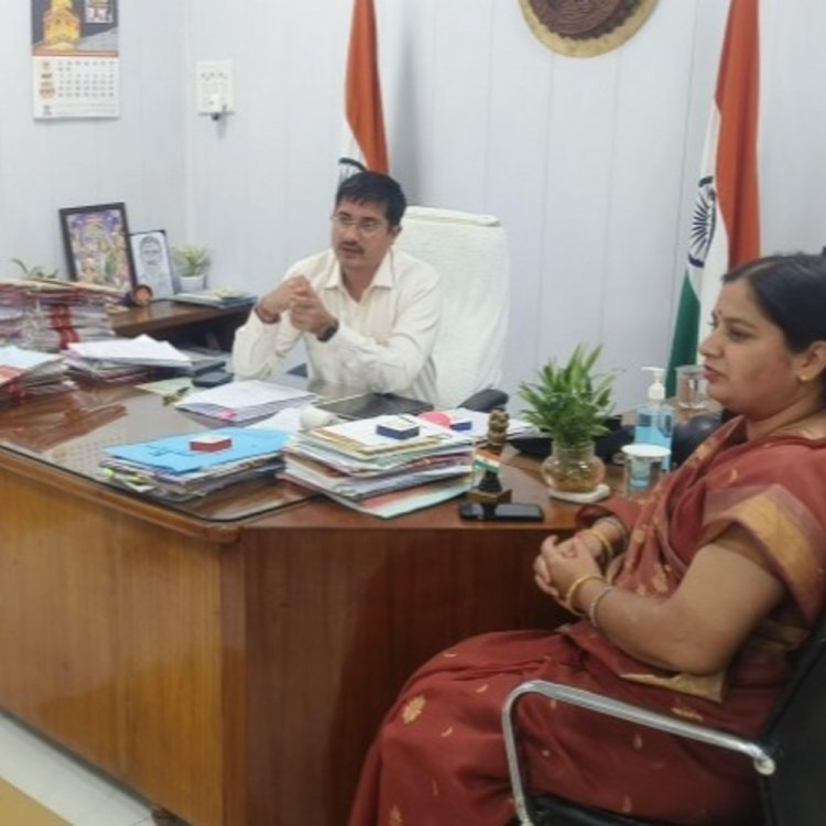 खंडवा कलेक्टर ने विश्वा कंपनी के मैनेजर को दी चेतावनी:बोले- किसी भी कारण से जलसंकट हुआ तो आपके खिलाफ FIR करेंगे